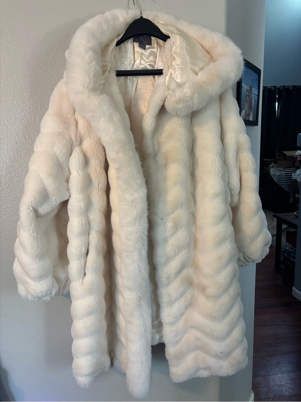 Gallery New York Chevron Faux Fur Hooded Swing Coat Cream Ivory Plus Size 3X